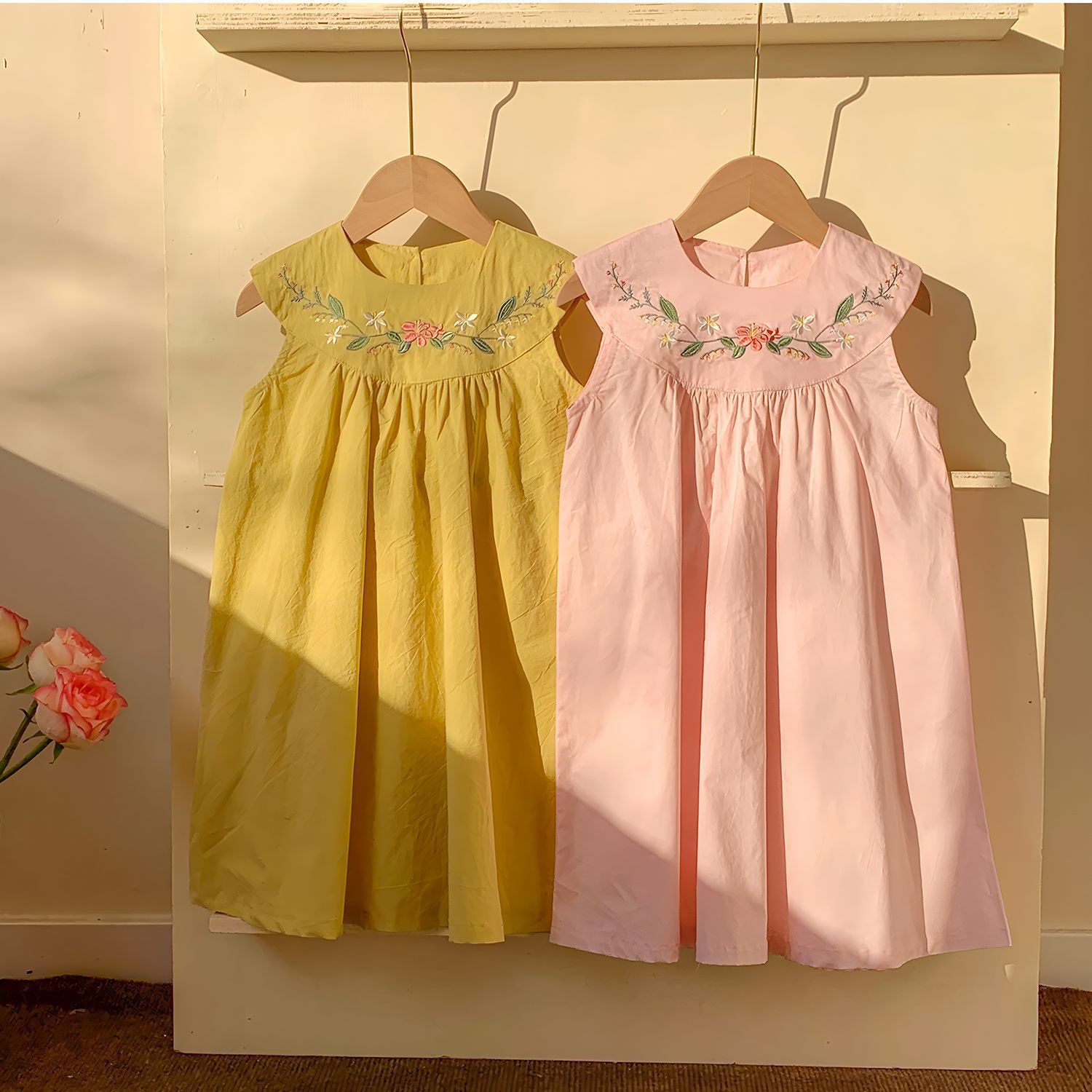 Embroidery Yellow Dress - ชุดเดรสลำลองสำหรับเด็กผู้หญิงอายุ 2-7 ปี รุ่นใหม่สำหรับฤดูร้อน สีชมพู สีเหลือง