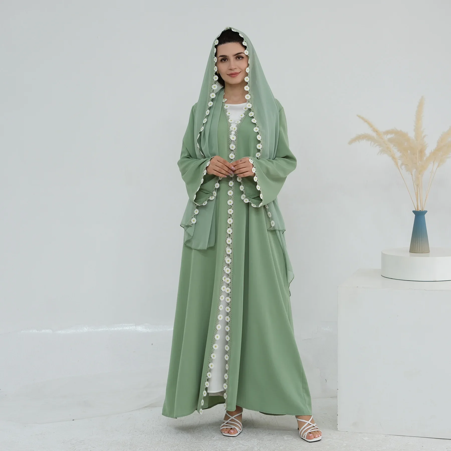 ชุดเดรสอาบายะห์ลายดอกไม้สไตล์ด - Embroidery Kebaya บทวิจารณ์และราคา