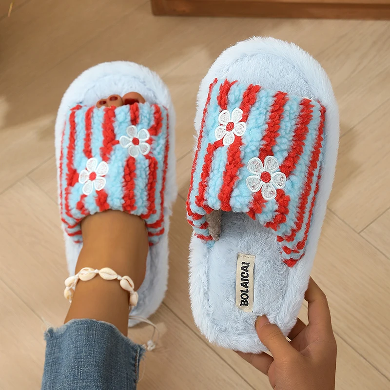 รองเท้าแตะขนนุ่มลายปักดอกไม้สำ - Embroidery Garments บทวิจารณ์และราคา