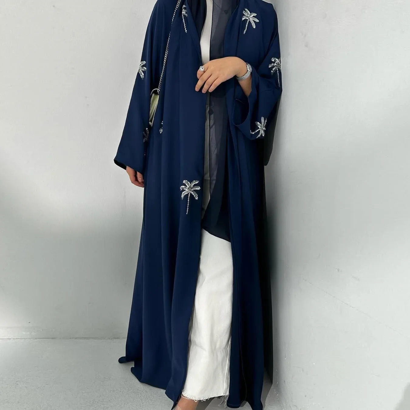 เสื้อคลุมคาร์ดิแกนมุสลิมแบบเรี - Embroidery Kebaya บทวิจารณ์และราคา